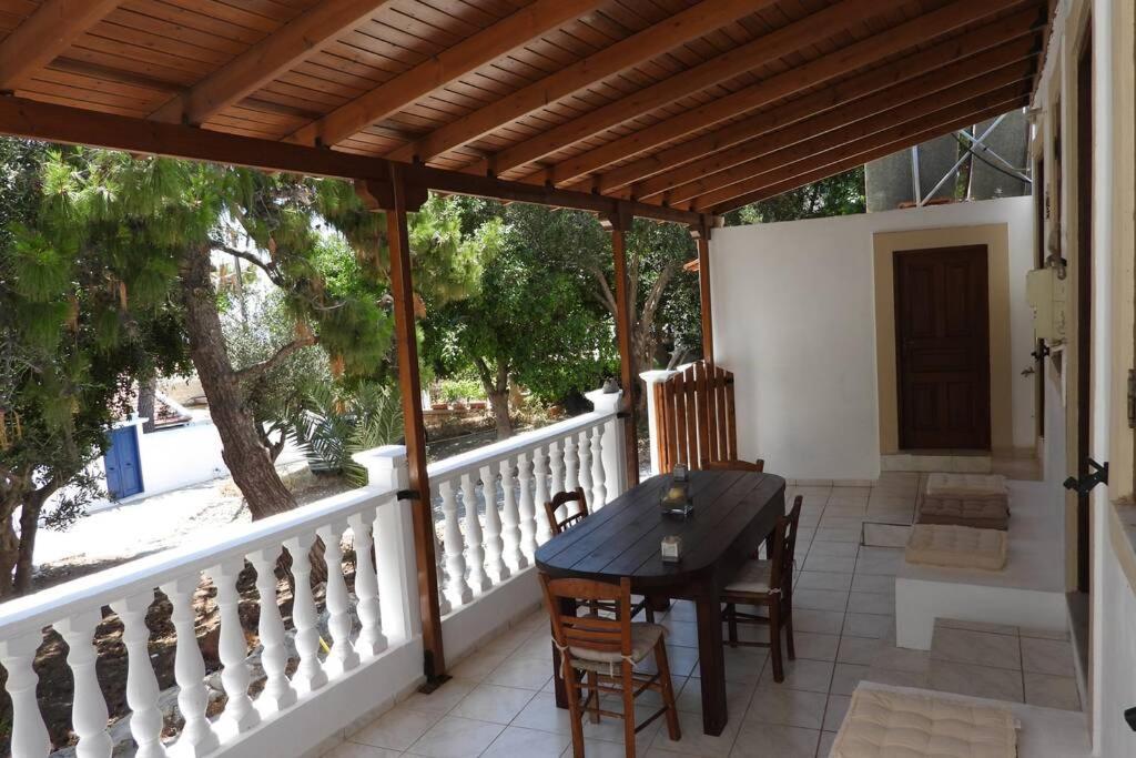 Apartment Traditional Efterpi Chalki Town